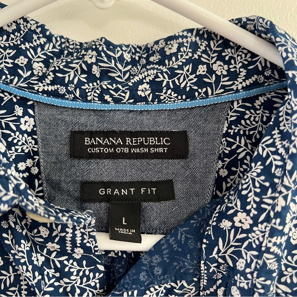 Banana Republic Grant Fit Floral Shirt - Picture 3 of 4